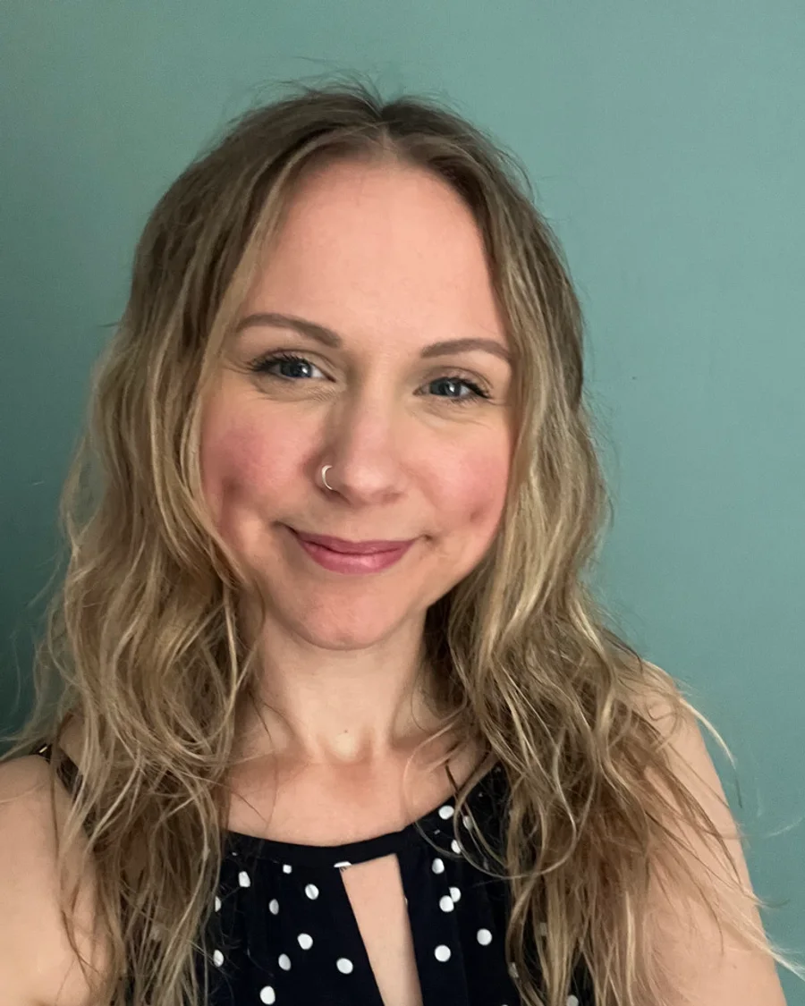 Portrait of Emma Brewster, Life Coach & Energy Guide